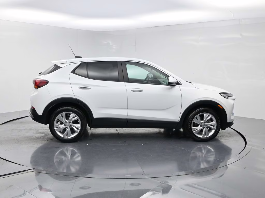2024 Summit White Buick Encore GX Preferred FWD SUV