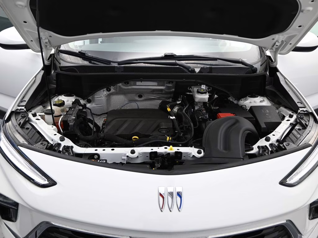 2024 Summit White Buick Encore GX Preferred FWD SUV