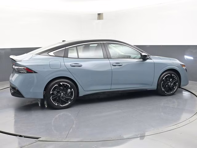 2026 Atlantic Gray/Super Black Nissan Sentra SR FWD Sedan