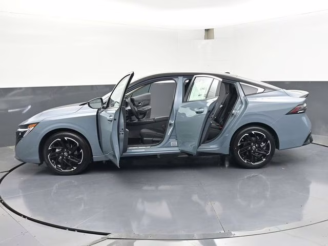 2026 Atlantic Gray/Super Black Nissan Sentra SR FWD Sedan