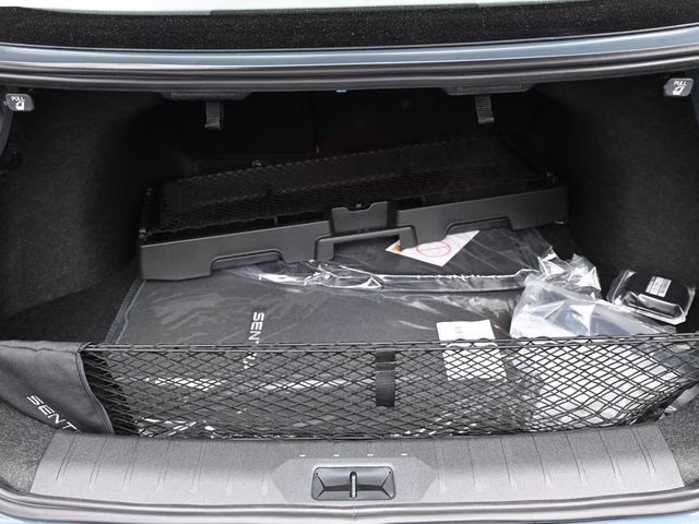 2026 Atlantic Gray/Super Black Nissan Sentra SR FWD Sedan