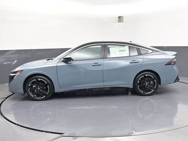 2026 Atlantic Gray/Super Black Nissan Sentra SR FWD Sedan