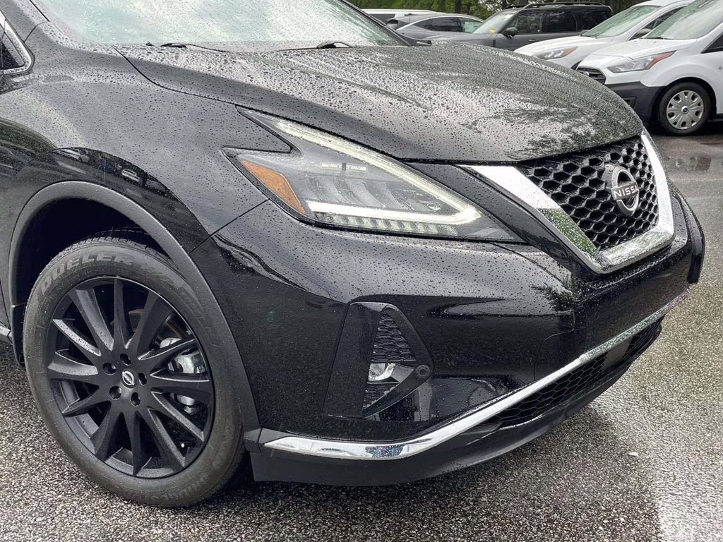 2024 Super Black Nissan Murano SL FWD SUV