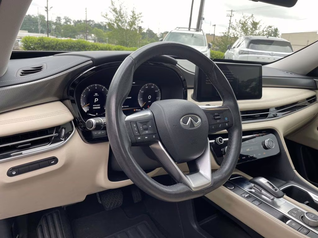 2023 Mineral Black INFINITI QX60 LUXE FWD SUV