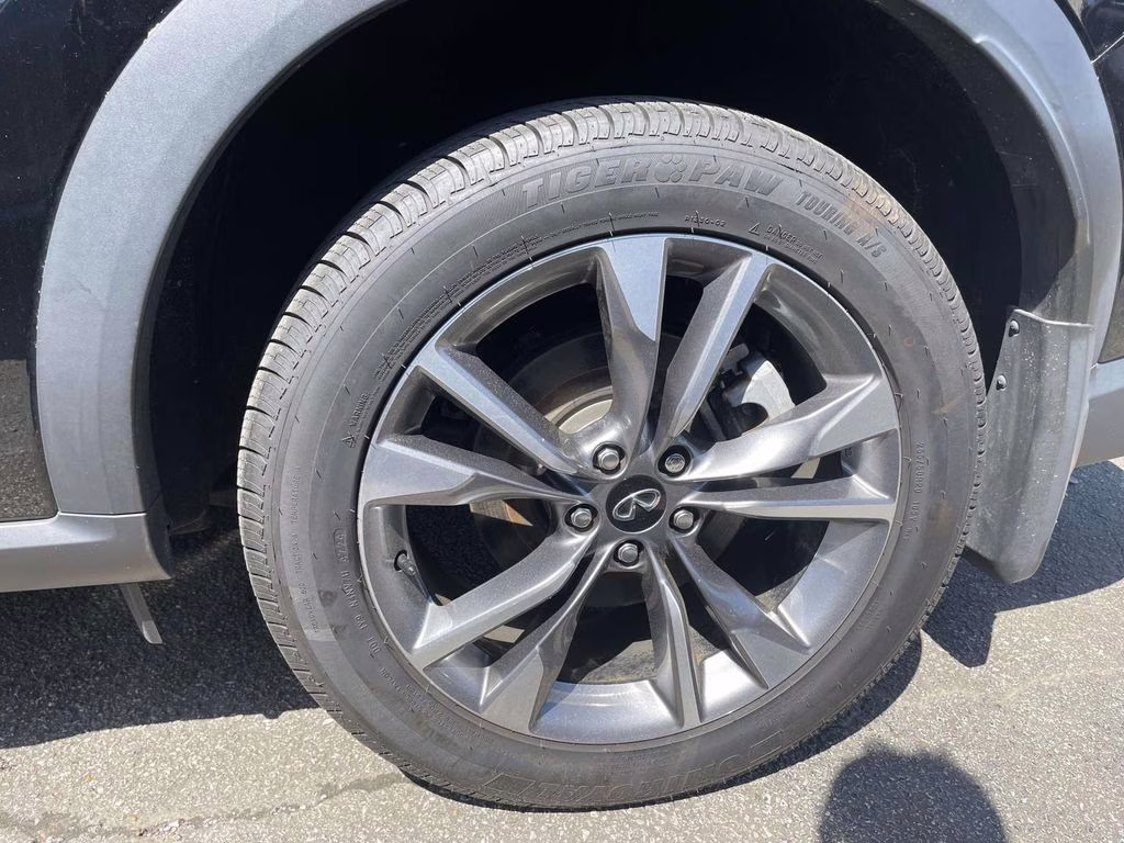 2023 Mineral Black INFINITI QX60 LUXE FWD SUV