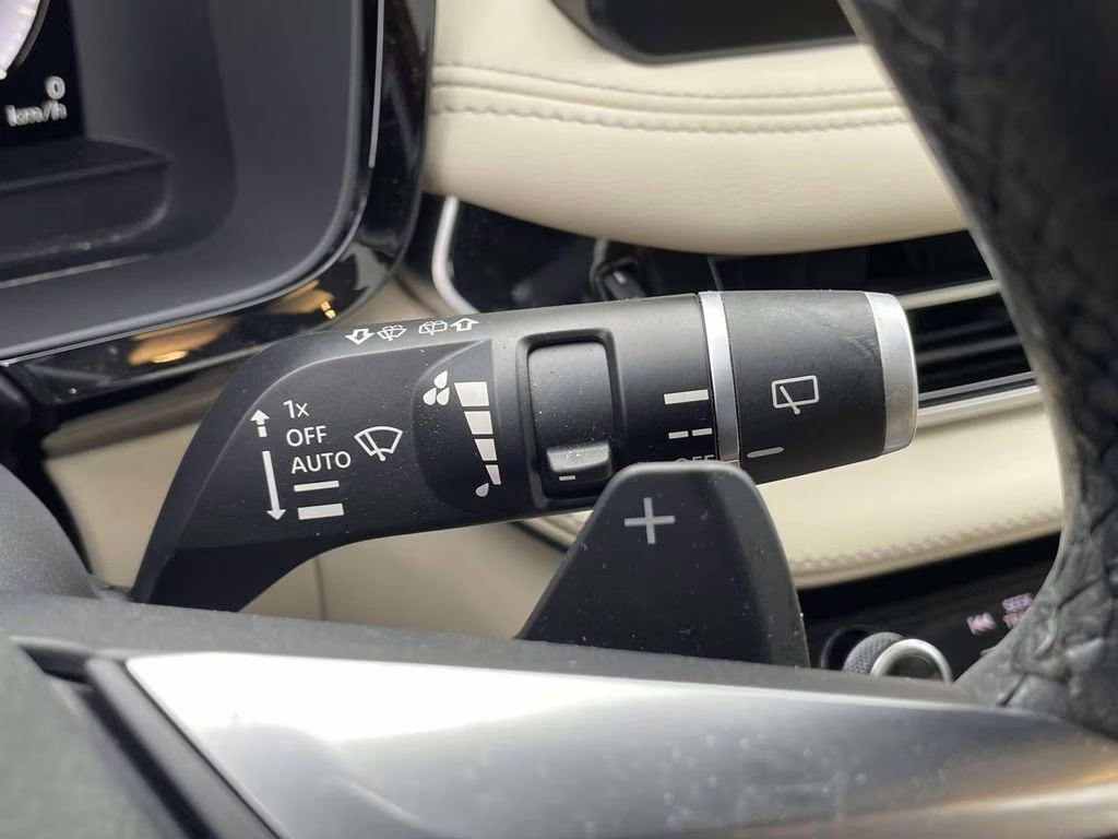 2023 Mineral Black INFINITI QX60 LUXE FWD SUV