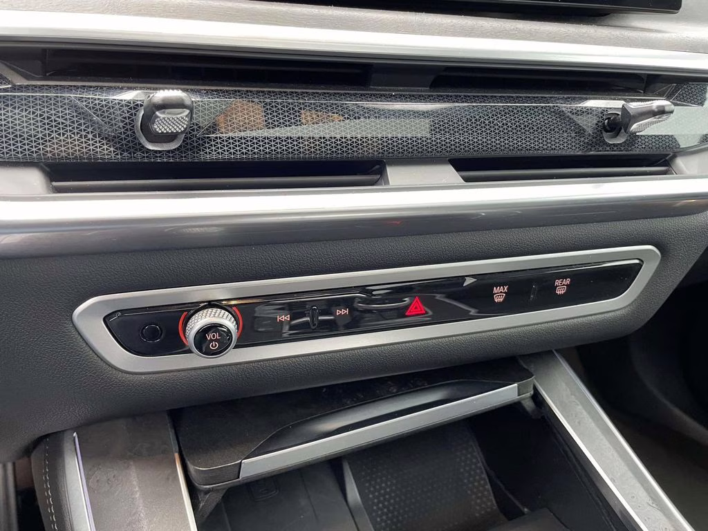 2024 Gray Metallic BMW X5 xDrive40i AWD SUV