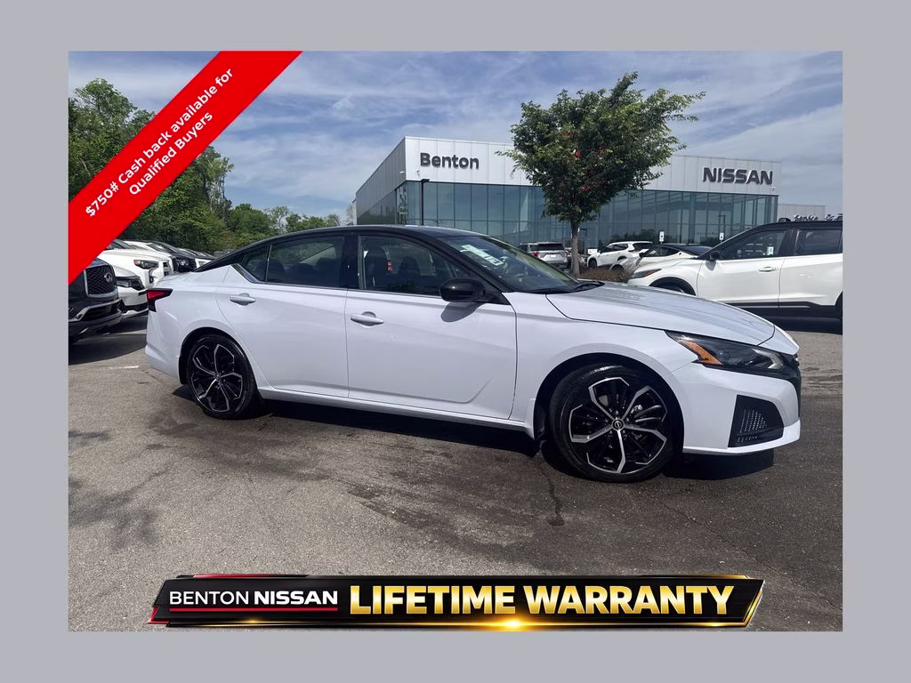 2026 Gray Sky/Super Black Nissan Altima 2.5 SR FWD Sedan