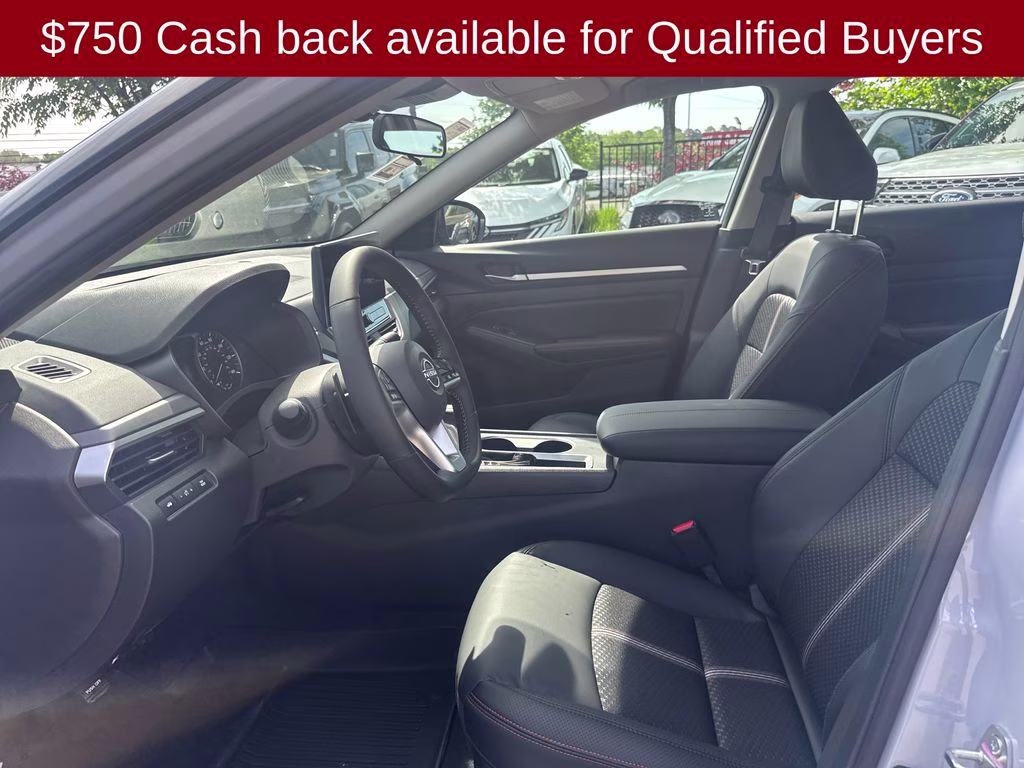 2026 Gray Sky/Super Black Nissan Altima 2.5 SR FWD Sedan