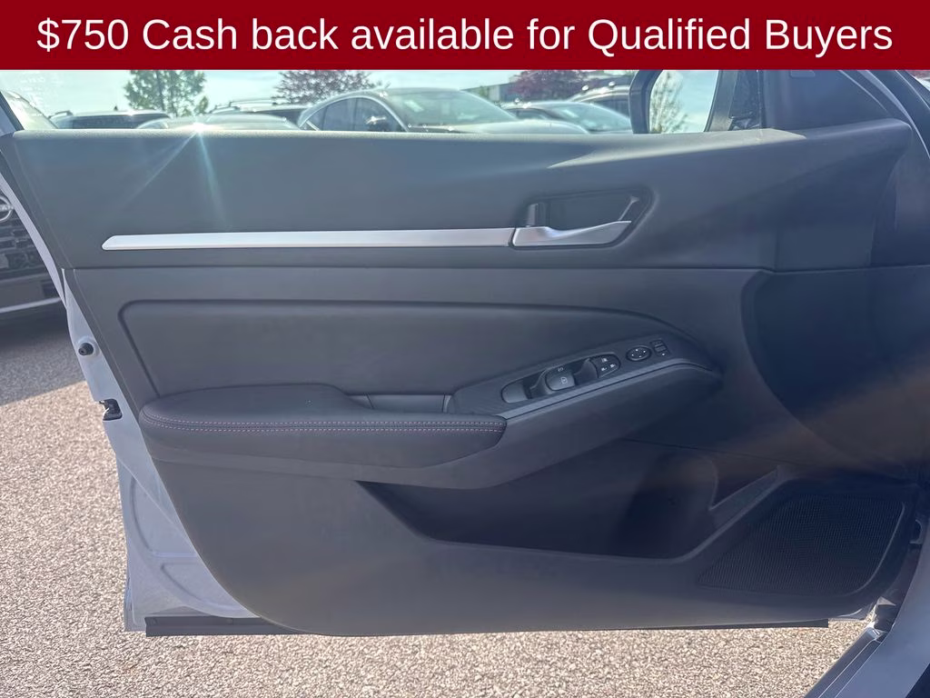 2026 Gray Sky/Super Black Nissan Altima 2.5 SR FWD Sedan