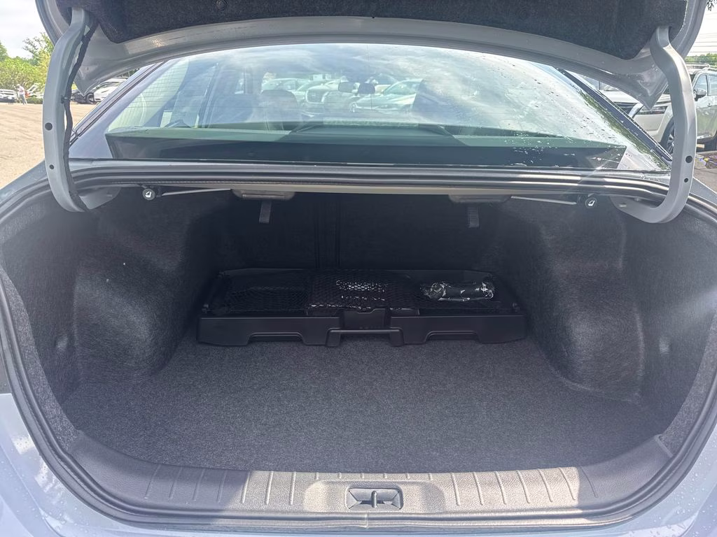 2026 Gray Sky/Super Black Nissan Altima 2.5 SR FWD Sedan