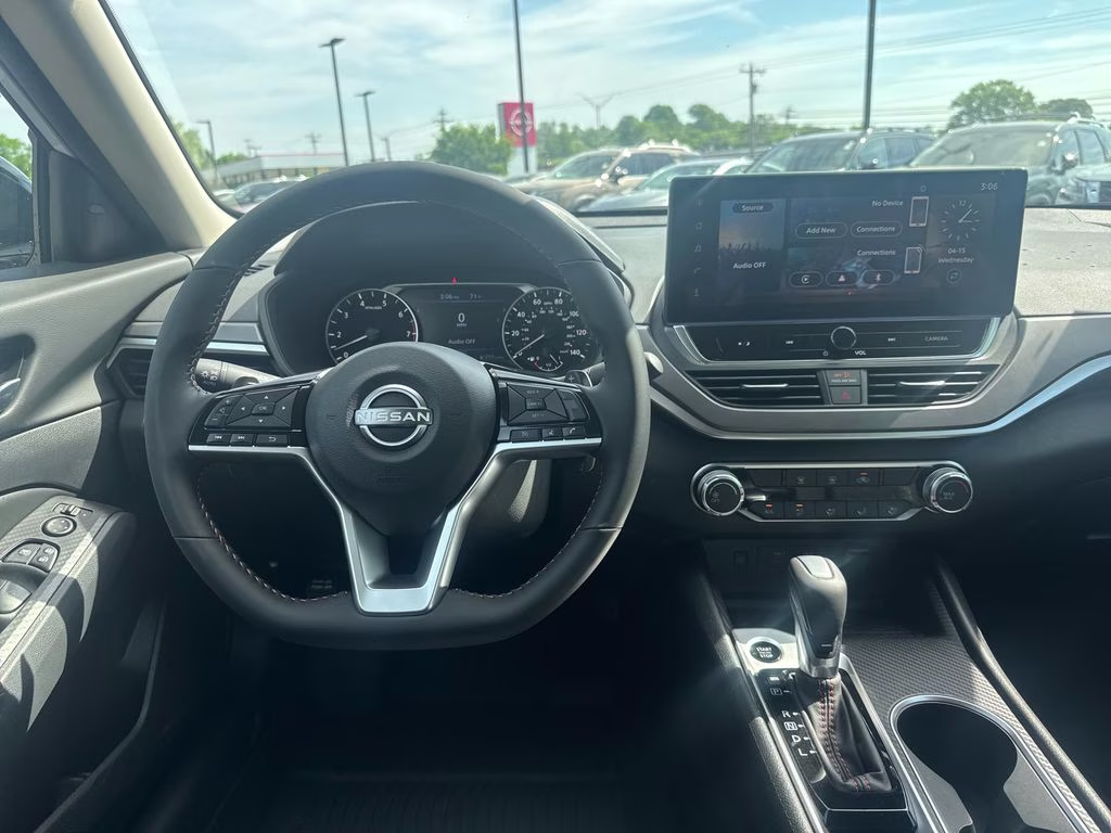 2026 Gray Sky/Super Black Nissan Altima 2.5 SR FWD Sedan