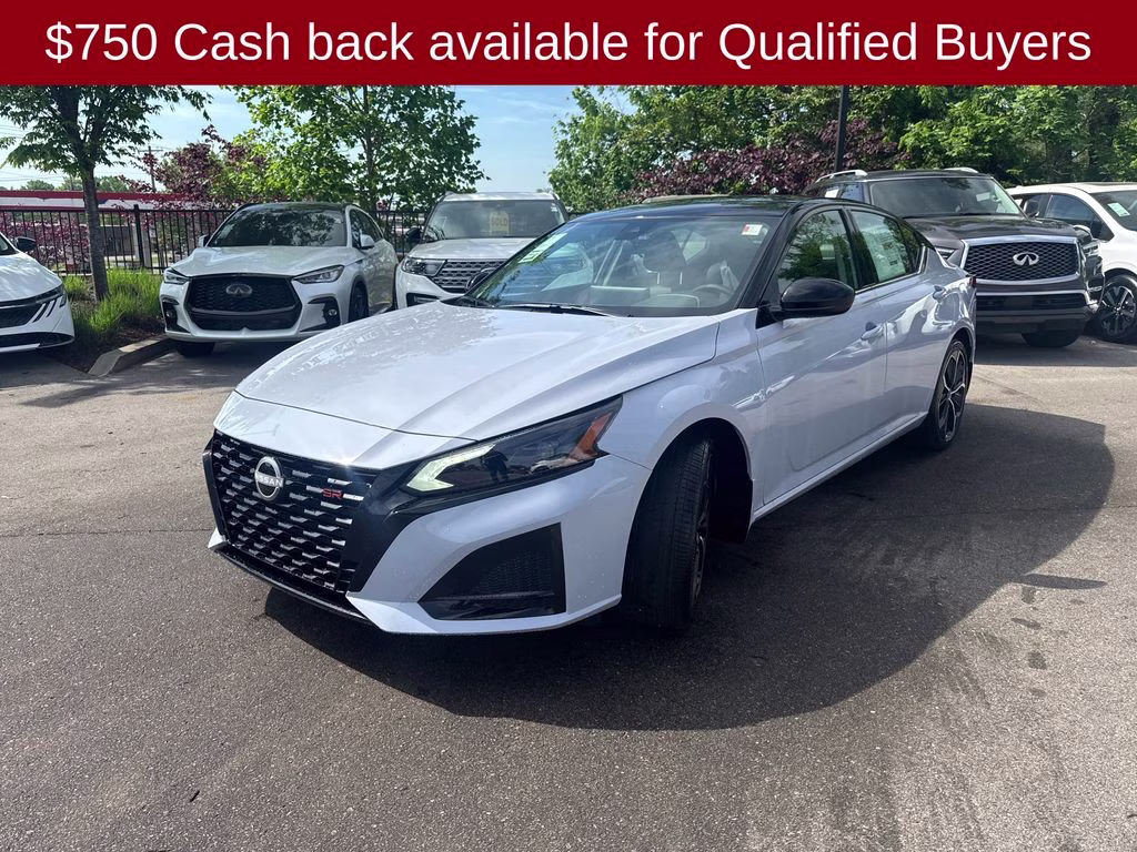 2026 Gray Sky/Super Black Nissan Altima 2.5 SR FWD Sedan