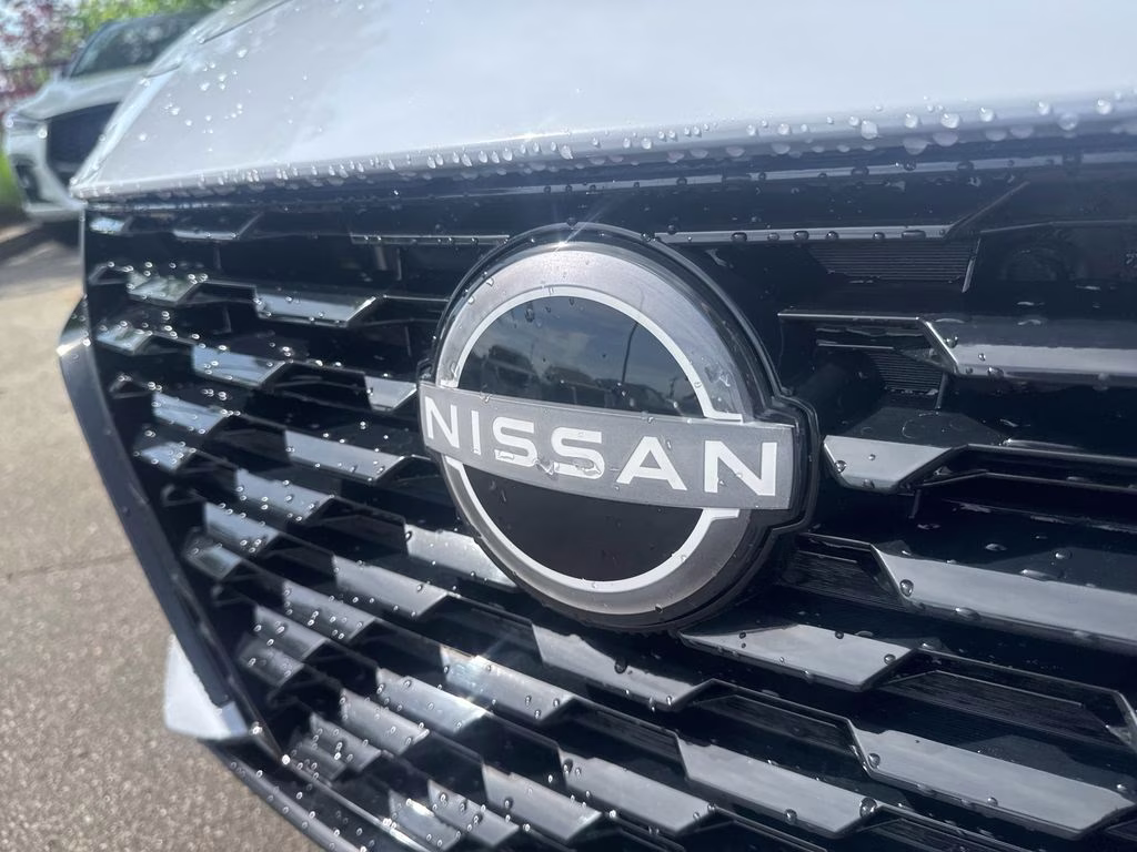 2026 Gray Sky/Super Black Nissan Altima 2.5 SR FWD Sedan
