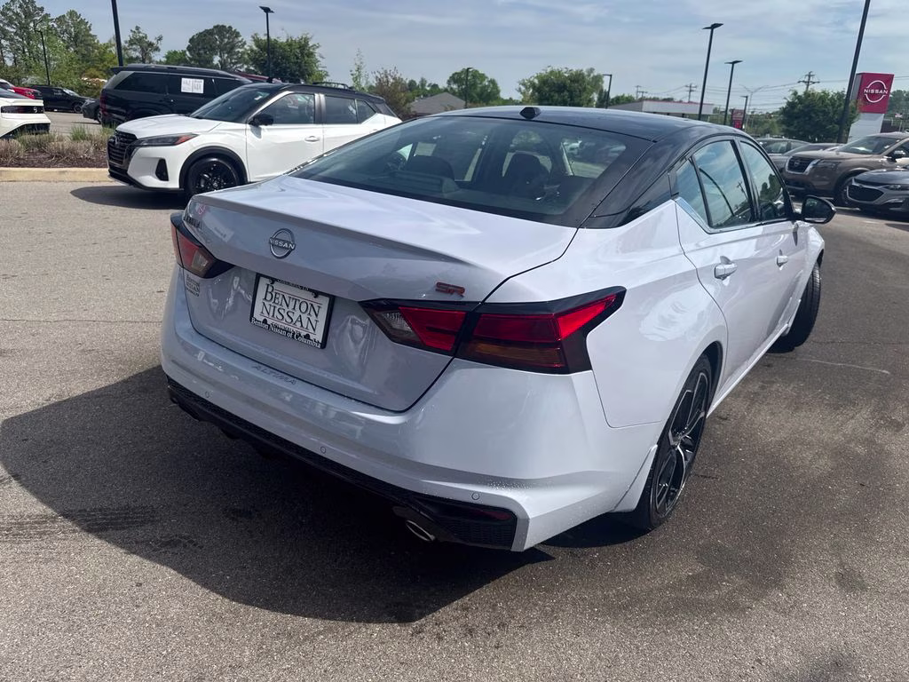 2026 Gray Sky/Super Black Nissan Altima 2.5 SR FWD Sedan