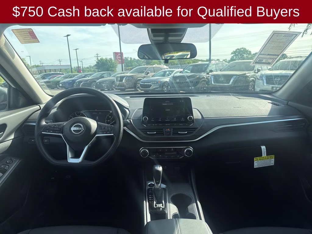 2026 Pearl White Tricoat Nissan Altima 2.5 SV FWD Sedan