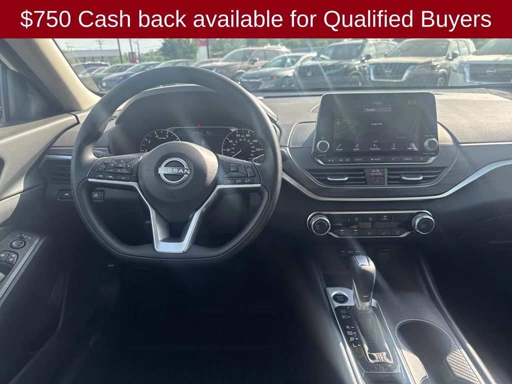 2026 Pearl White Tricoat Nissan Altima 2.5 SV FWD Sedan
