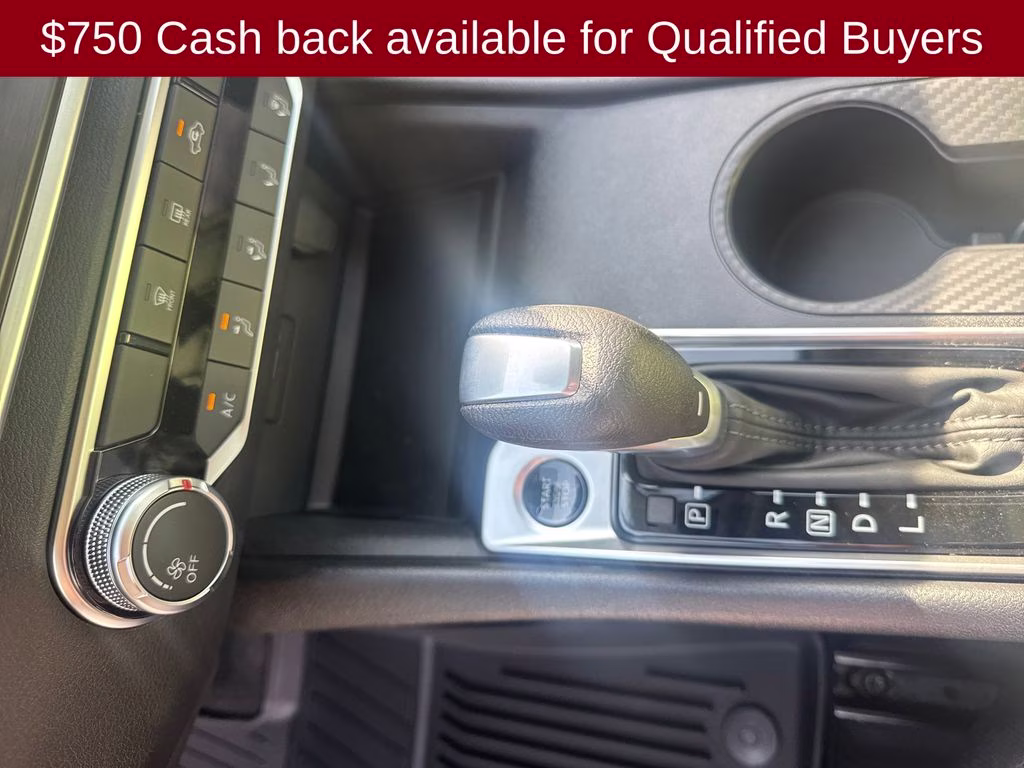 2026 Pearl White Tricoat Nissan Altima 2.5 SV FWD Sedan