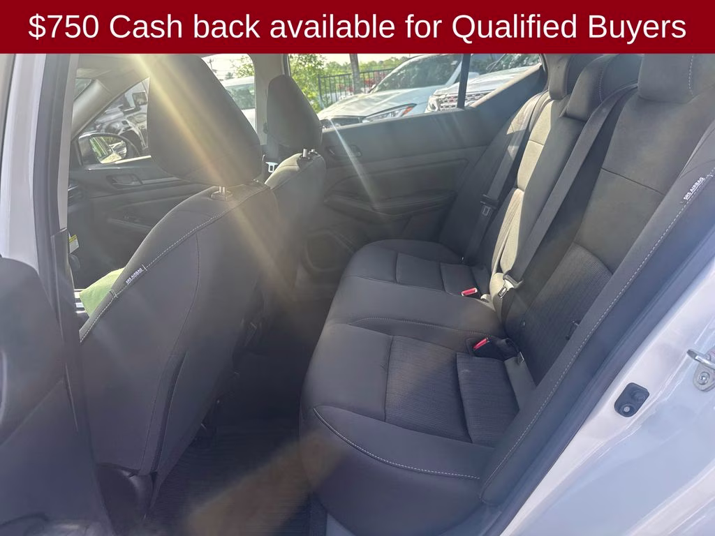 2026 Pearl White Tricoat Nissan Altima 2.5 SV FWD Sedan