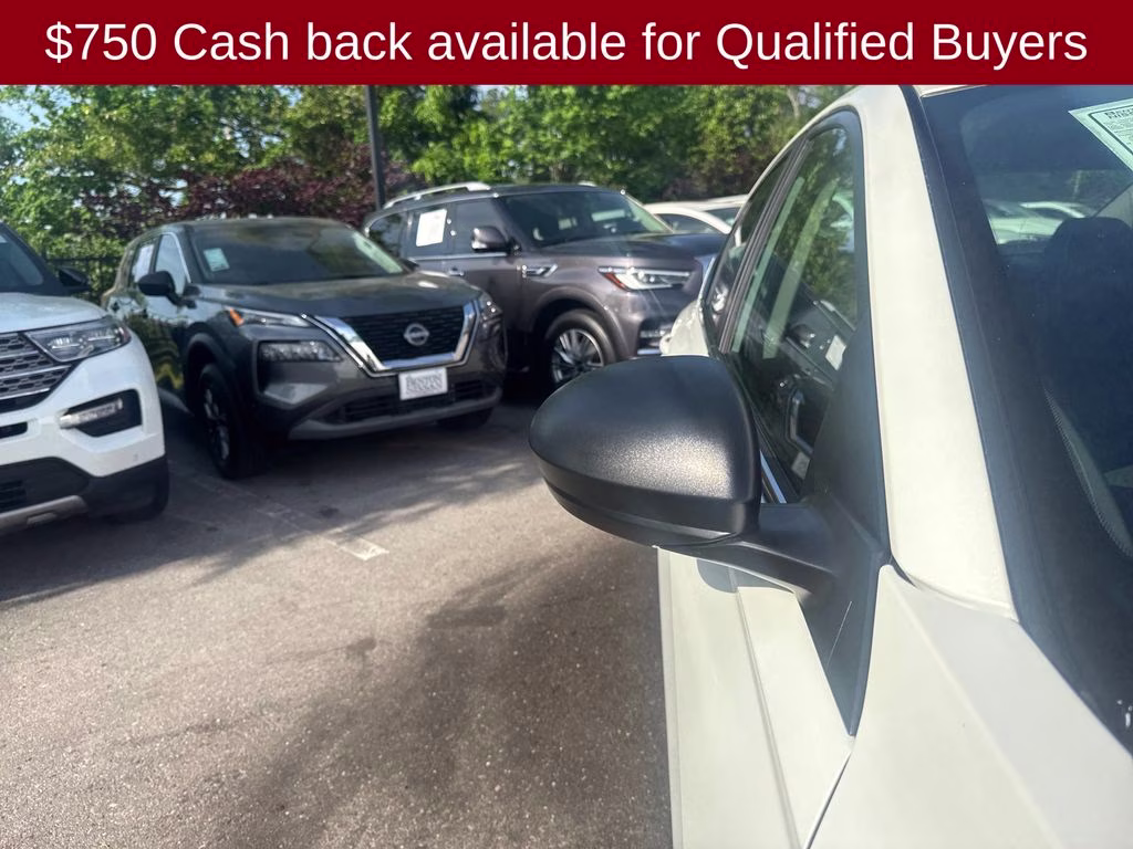 2026 Pearl White Tricoat Nissan Altima 2.5 SV FWD Sedan