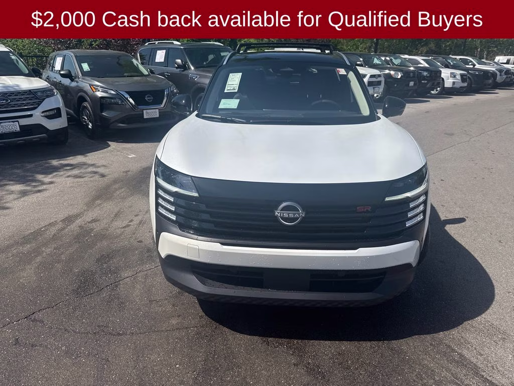 2026 Aspen White/Super Black Nissan Kicks SR FWD SUV