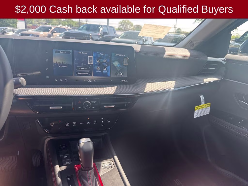 2026 Aspen White/Super Black Nissan Kicks SR FWD SUV