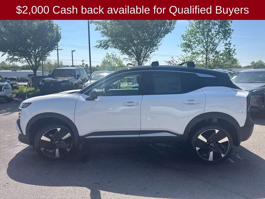 2026 Aspen White/Super Black Nissan Kicks SR FWD SUV