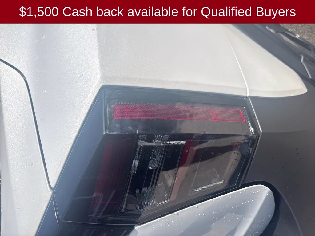 2026 Aspen White/Super Black Nissan Kicks SR FWD SUV