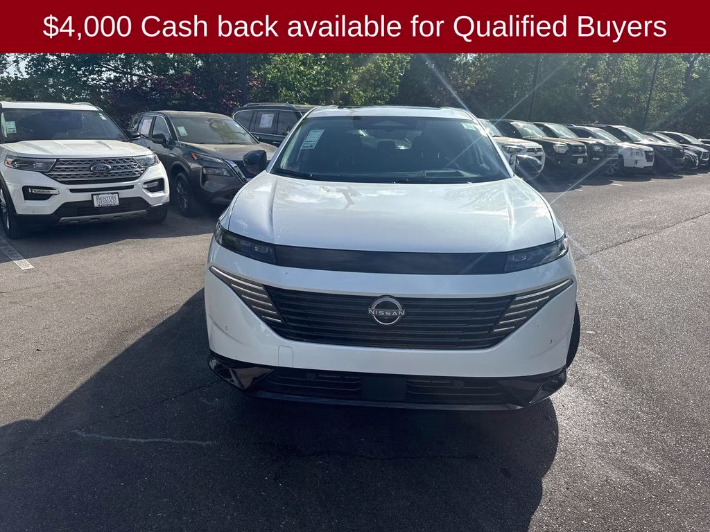 2026 Everest White Pearl Tricoat Nissan Murano Platinum AWD SUV