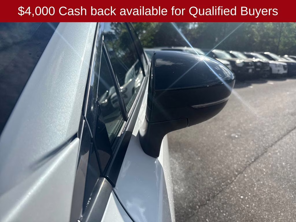 2026 Everest White Pearl Tricoat Nissan Murano Platinum AWD SUV