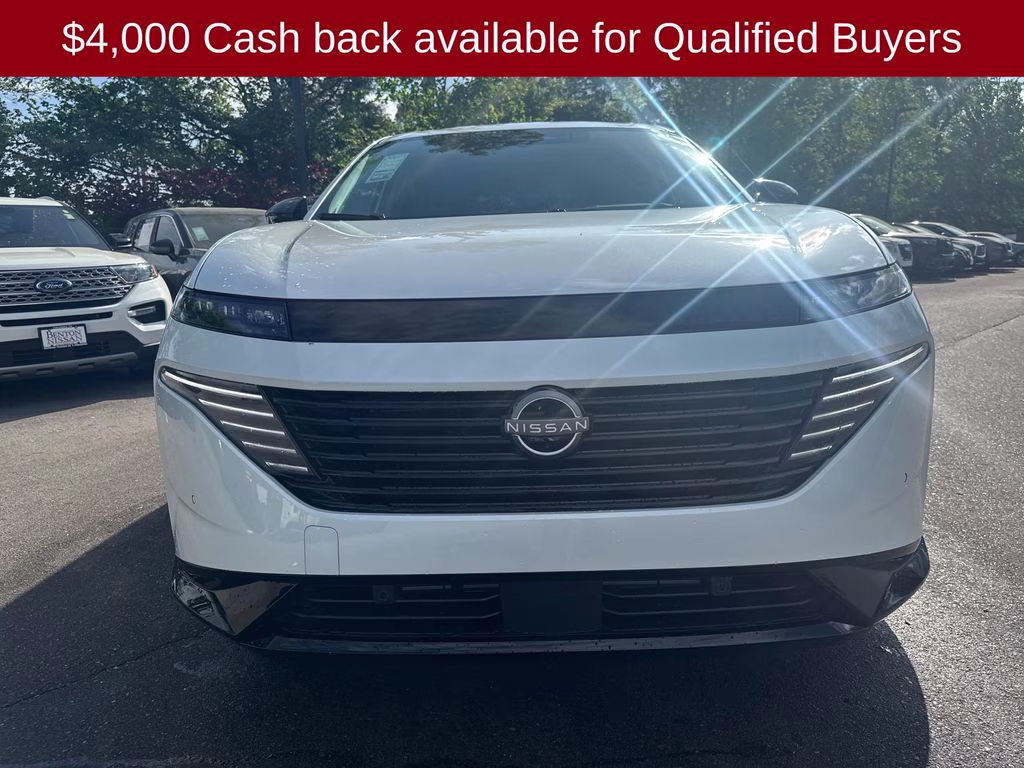 2026 Everest White Pearl Tricoat Nissan Murano Platinum AWD SUV