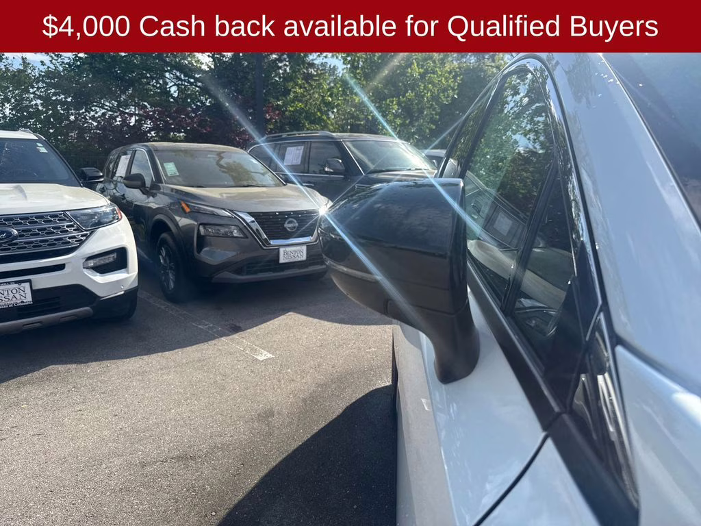 2026 Everest White Pearl Tricoat Nissan Murano Platinum AWD SUV