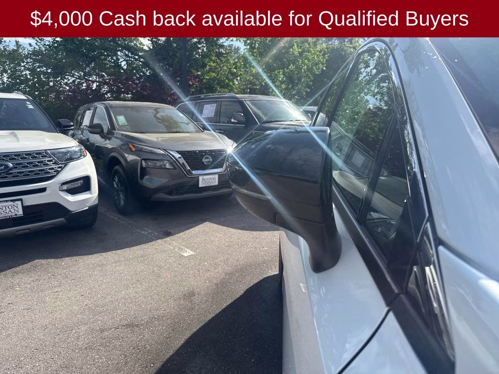 2026 Everest White Pearl Tricoat Nissan Murano Platinum AWD SUV