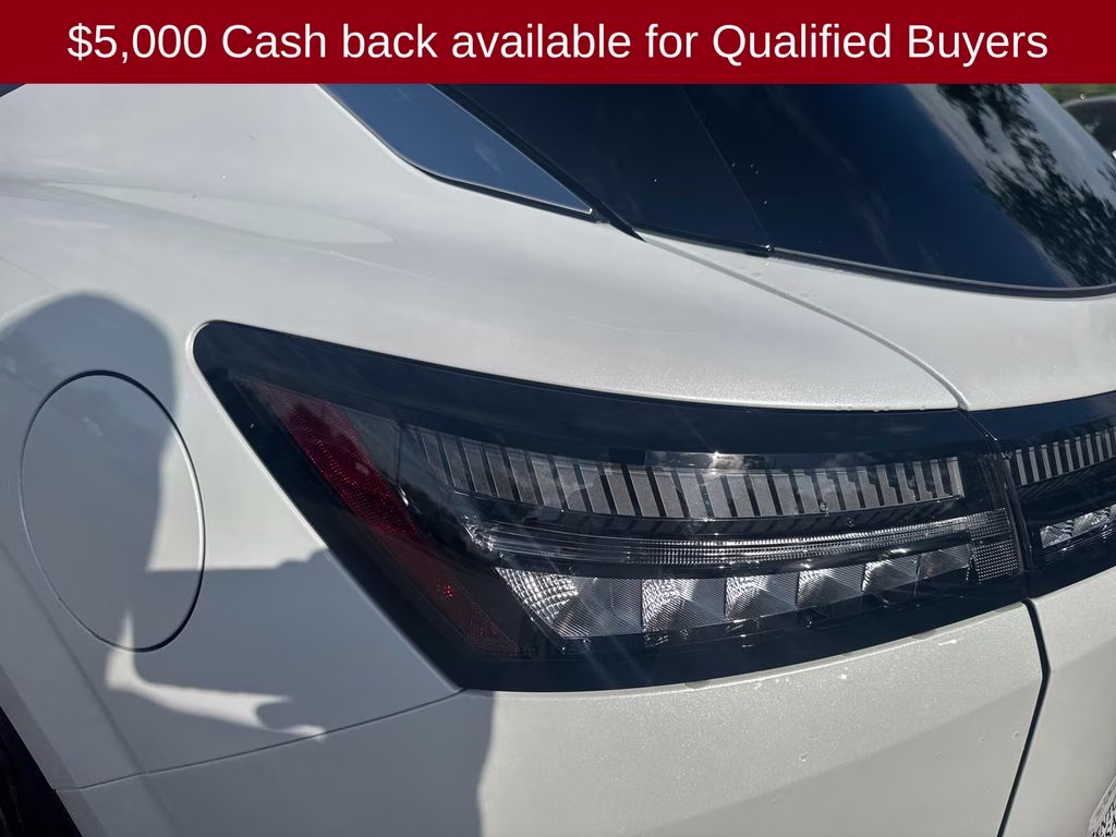 2026 Everest White Pearl Tricoat Nissan Murano Platinum AWD SUV