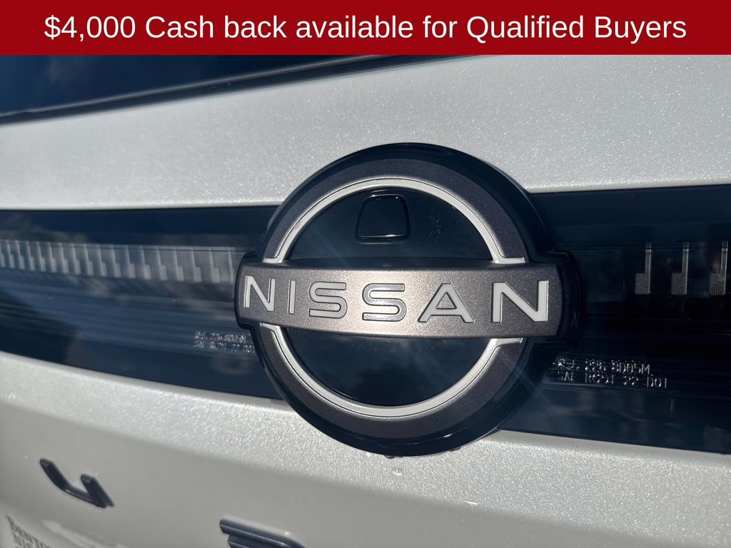 2026 Everest White Pearl Tricoat Nissan Murano Platinum AWD SUV