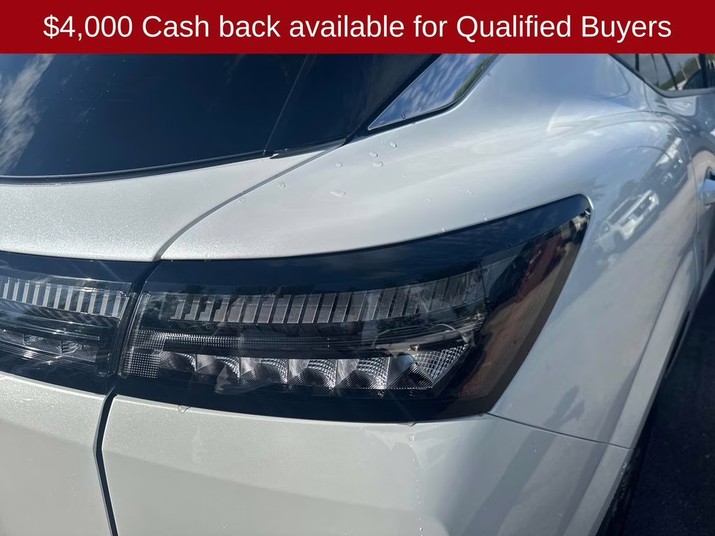 2026 Everest White Pearl Tricoat Nissan Murano Platinum AWD SUV