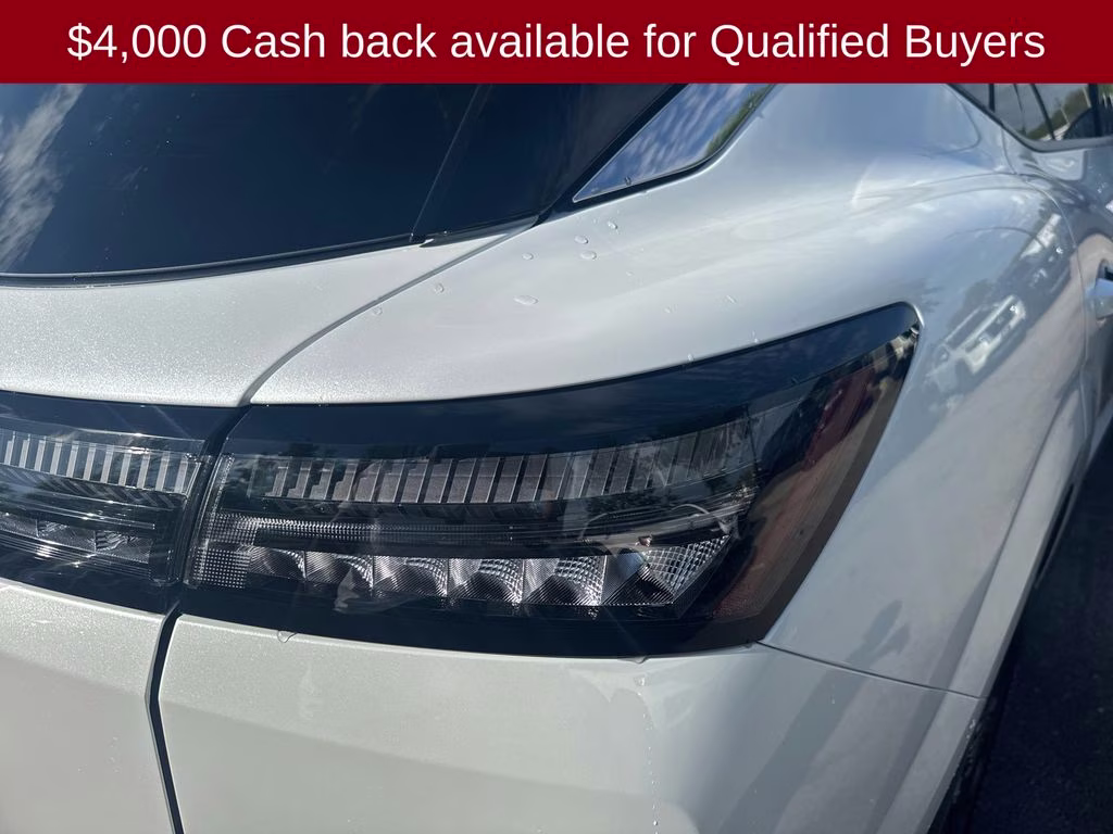 2026 Everest White Pearl Tricoat Nissan Murano Platinum AWD SUV