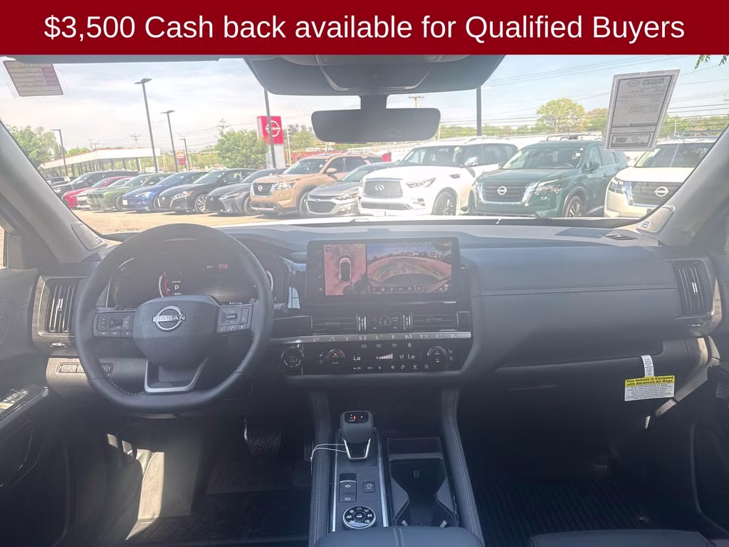 2026 Everest White Pearl Tricoat Nissan Pathfinder Platinum 4X4 SUV