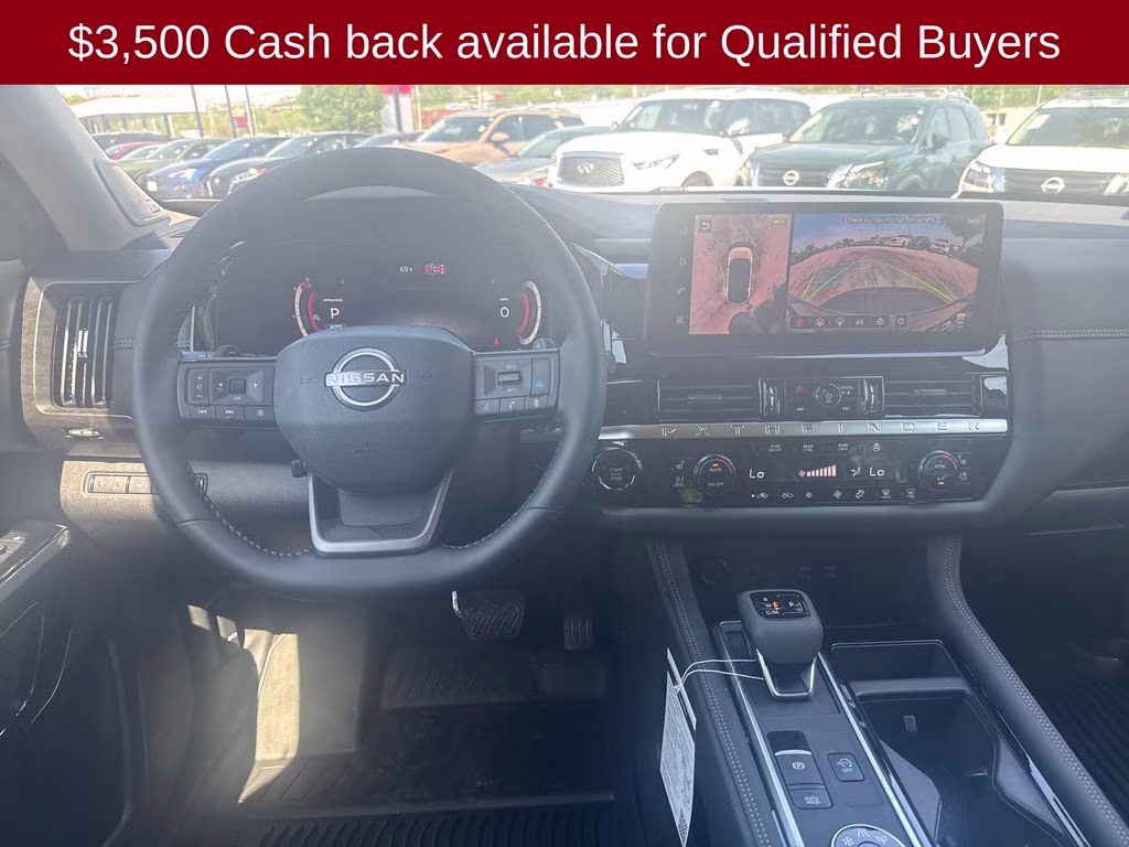 2026 Everest White Pearl Tricoat Nissan Pathfinder Platinum 4X4 SUV