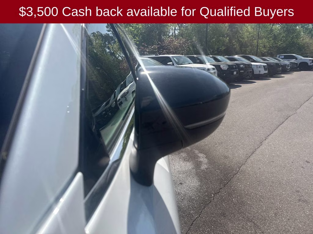 2026 Everest White Pearl Tricoat Nissan Pathfinder Platinum 4X4 SUV