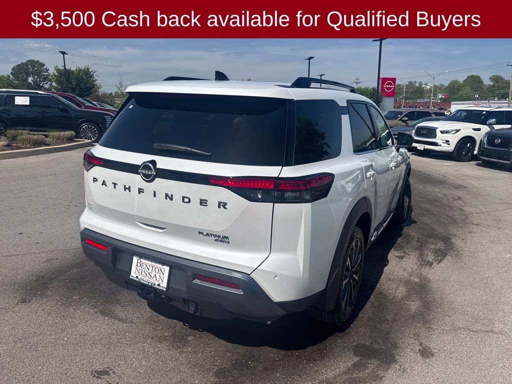 2026 Everest White Pearl Tricoat Nissan Pathfinder Platinum 4X4 SUV