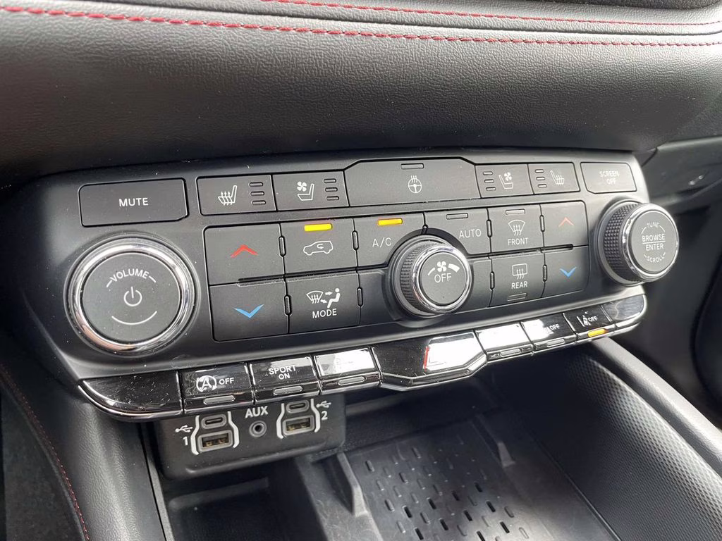 2025 DB Black Crystal Clearcoat Dodge Durango GT Plus AWD SUV