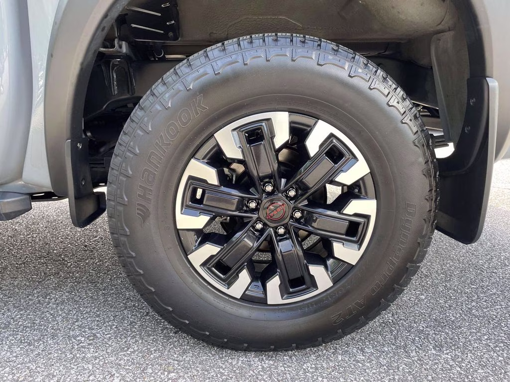 2024 Boulder Gray Pearl Nissan Frontier PRO-4X 4X4 Truck