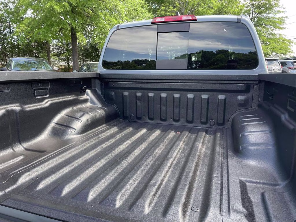 2024 Boulder Gray Pearl Nissan Frontier PRO-4X 4X4 Truck