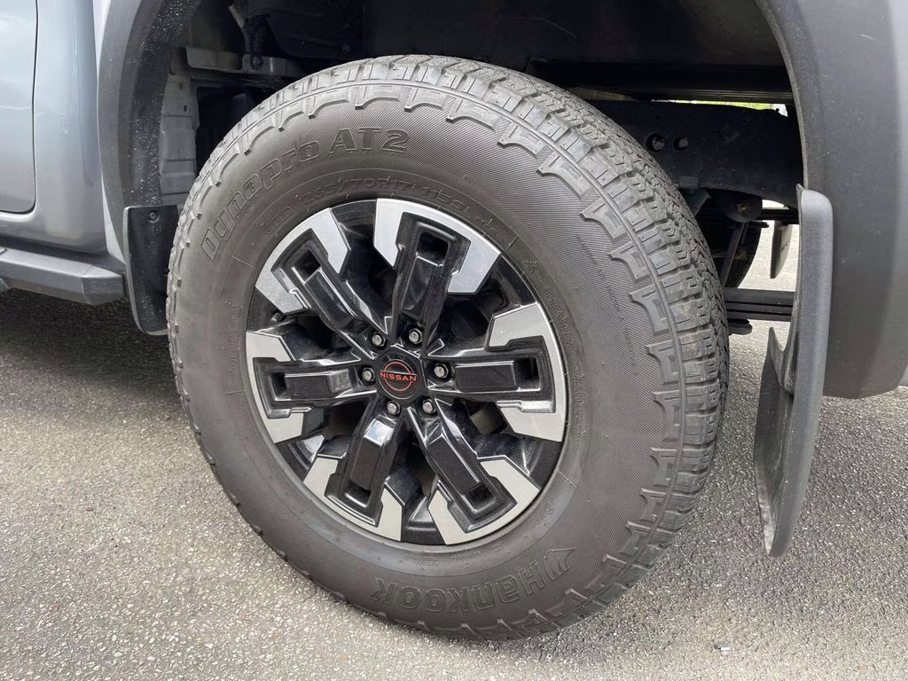2024 Boulder Gray Pearl Nissan Frontier PRO-4X 4X4 Truck