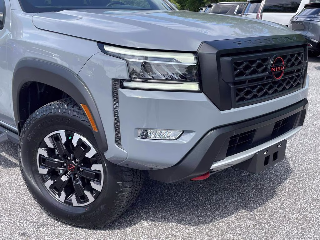 2024 Boulder Gray Pearl Nissan Frontier PRO-4X 4X4 Truck