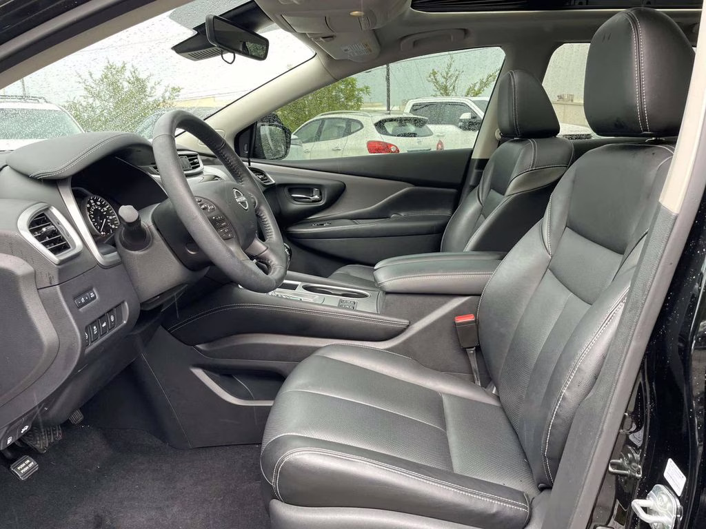 2024 Super Black Nissan Murano SL FWD SUV