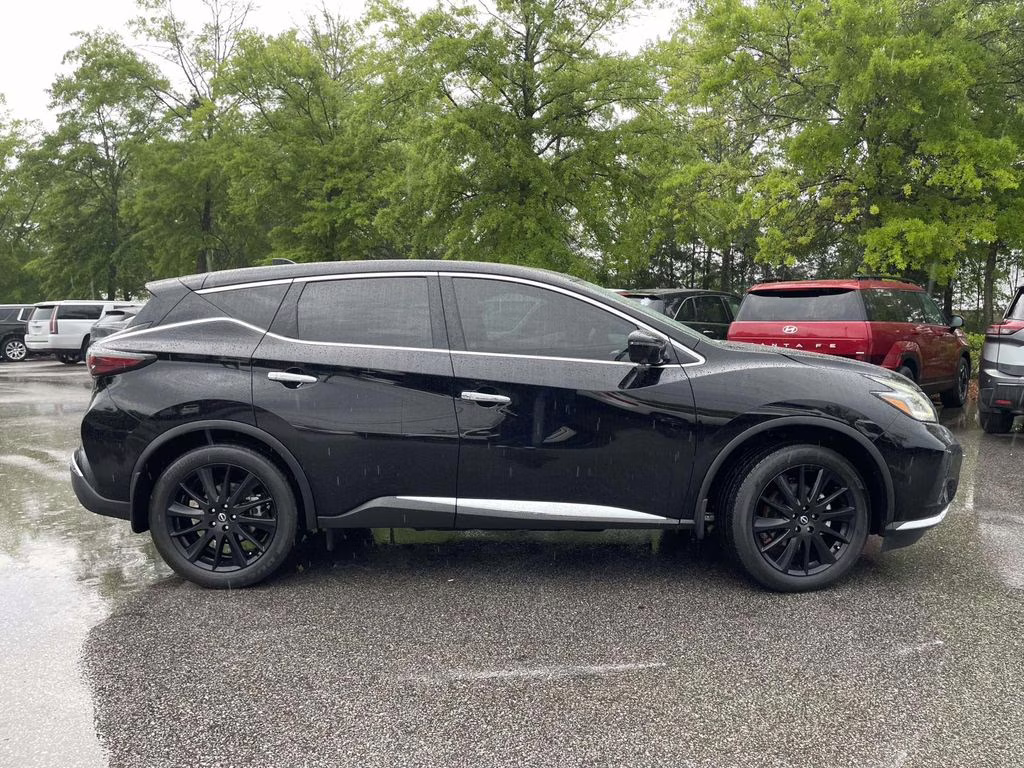 2024 Super Black Nissan Murano SL FWD SUV