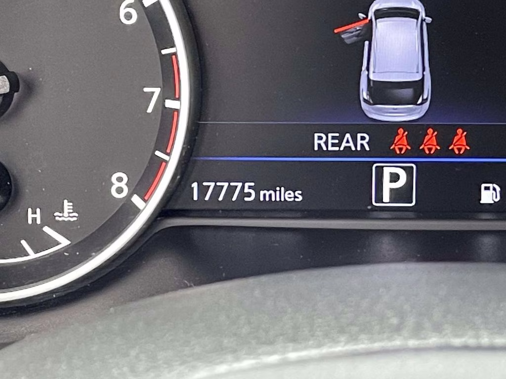2024 Super Black Nissan Murano SL FWD SUV
