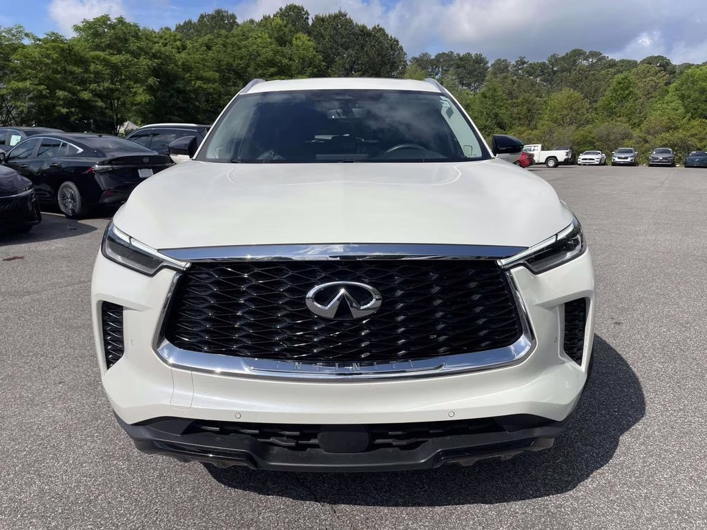 2023 Majestic White INFINITI QX60 LUXE FWD SUV